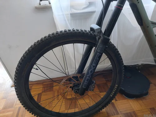 Specialized Status 2 Z 170 DH