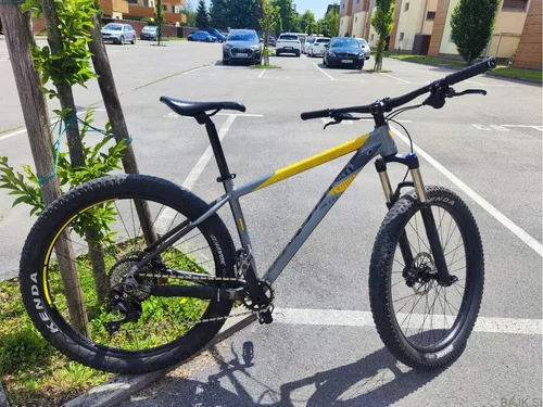 Devinci Kobain gorsko kolo