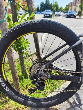 Devinci Kobain mountain bike