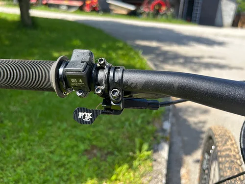 Pivot Shuttle AM