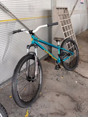 Saracen amplitude cr2 26 col