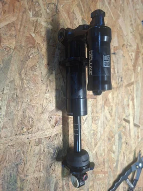 RockShox Super Deluxe DH