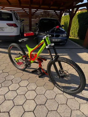 specialized demo 8