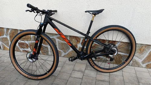 KTM Myroon Master