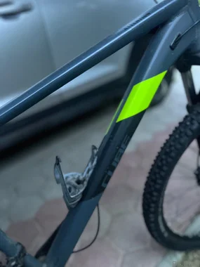 CUBE - LEPO OGRANJENO KOLO - 27.5 COL