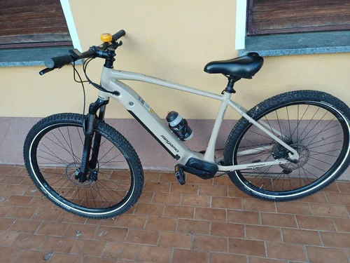 Prodam skoraj novo električno kolo