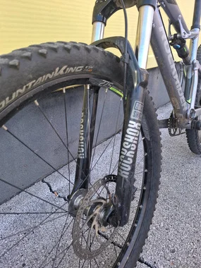 Rockrider ST900S polno vzmeten