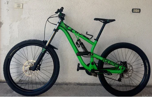 Scott Voltage downhill
