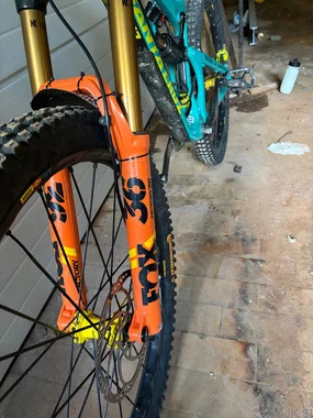 SANTA CRUZ NOMAD CC