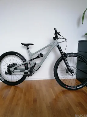 YT CAPRA CORE 2 AL
