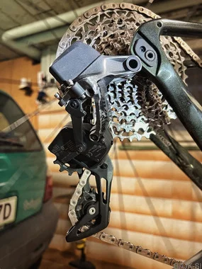 SRAM Rival XPLR AXS eTap 1x12 delna grupa – menjalnik, kaseta, veriga