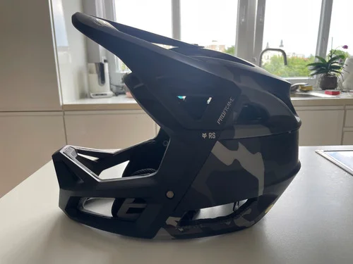 Fox Proframe RS (M, 55-59 cm)