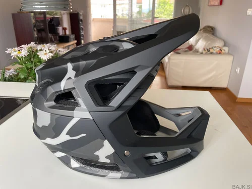 Fox Proframe RS (M, 55-59 cm)