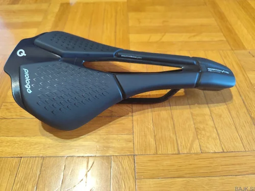 Prologo sedež 137 mm