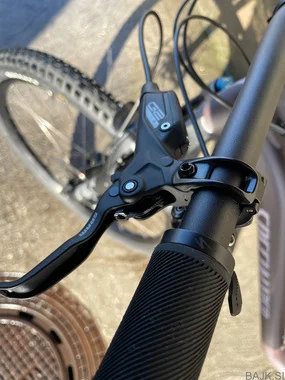 Specialized Stumpjumper Comp Alloy 2023 | S4 | FOX | Račun + garancija | Odlično ohranjen