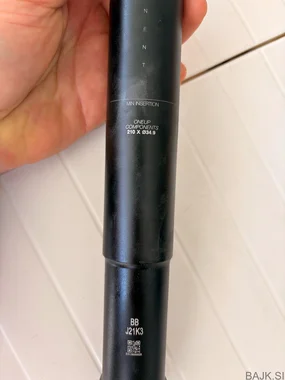 Oneup components V2 potopna sedežna opora
