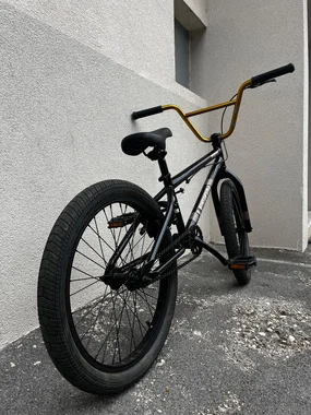BMX Mongoose Legion