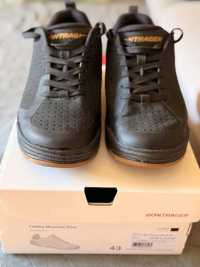 Bontrager Flatline MTB čevlji
