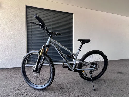Kaimarte full-suspension bike