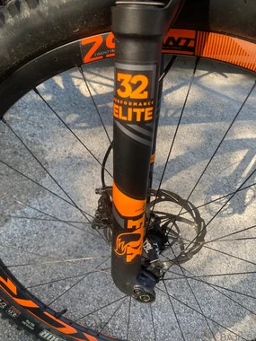 Giant Anthem 29 XL – Fox / Shimano XT / Giant XCR carbon