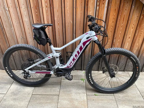 Scott Contessa Spark eRide 710