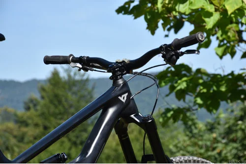 YT Capra Core 3 2024