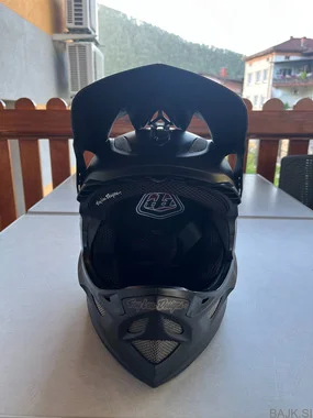 Troy Lee Designs D3