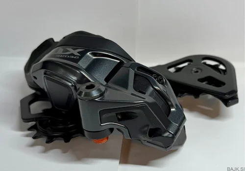 Shimano Deore XT / XTR Di2 12x set.