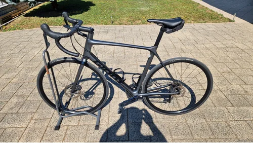 Giant TCR Advanced 1 KOM Ultegra 2024 velikost L 3.800km