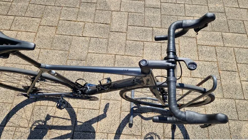 Giant TCR Advanced 1 KOM Ultegra 2024 velikost L 3.800km