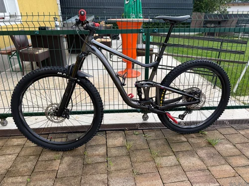 Giant Trance 2