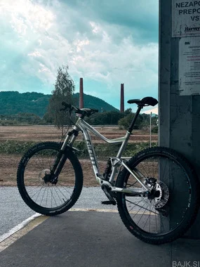 Giant trance LTD 2018 L 27.5