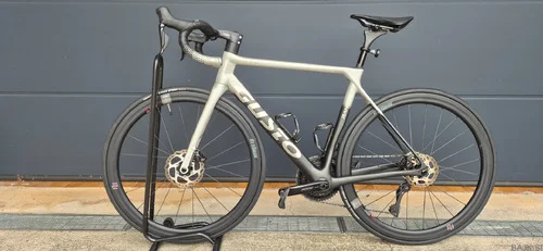 Gusto Ranger EVO 2023 – 105 Di2 – Attaque Carbon 45 mm