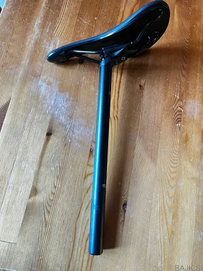 Fabric Scoop Flat Elite + Cannondale C3 Seatpost – original Cannondale F-Si