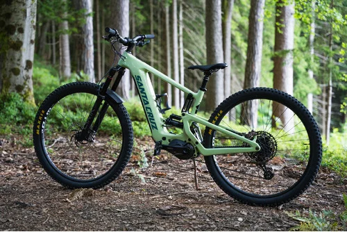 Santa Cruz Heckler R 29 + Hayes Dominion A4