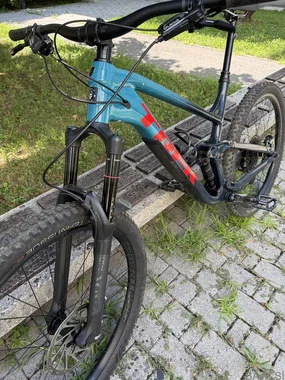 TREK SLASH 7