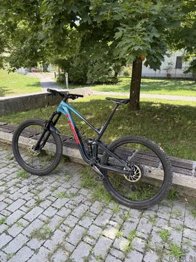 TREK SLASH 7