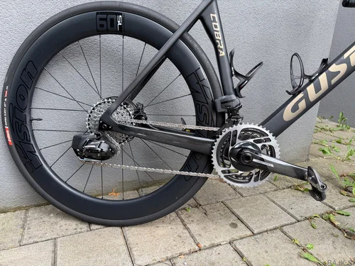 Gusto Cobra XL, Sram Force AXS, Vision Metron 60
