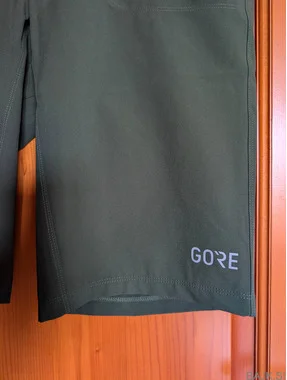 GOREWEAR kratke hlače size eu L
