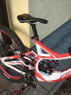 Spezialized demo 8 (downhill)