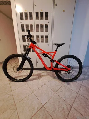 Prodam Specialized Enduro