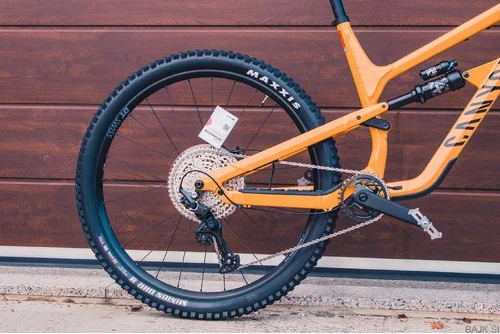 Canyon Spectral 6 XL nekorišten
