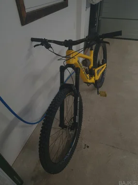 Nukeproof Giga 290