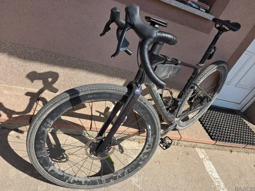 Giant Revolt Advanced Pro 1 M