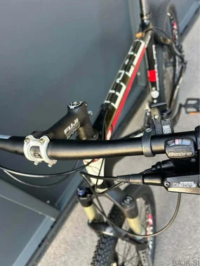KARBONSKO GORSKO KOLO FUJI, SHIMANO XT OPREMA, HIDRAVLIČNI DISKI, ROCKSHOX VILICA, NAREJEN SERVIS