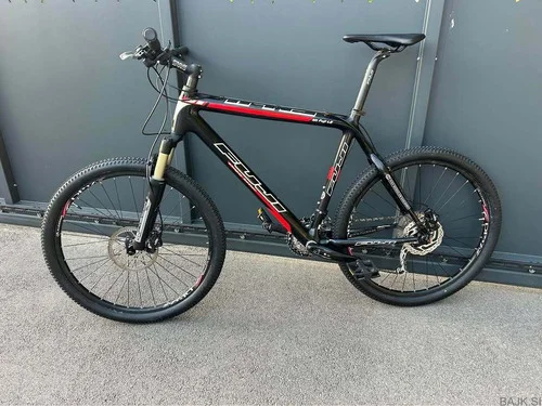 KARBONSKO GORSKO KOLO FUJI, SHIMANO XT OPREMA, HIDRAVLIČNI DISKI, ROCKSHOX VILICA, NAREJEN SERVIS