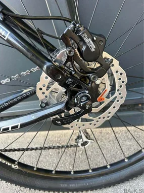 KARBONSKO GORSKO KOLO FUJI, SHIMANO XT OPREMA, HIDRAVLIČNI DISKI, ROCKSHOX VILICA, NAREJEN SERVIS