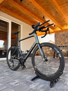 KOZO full karbon shimano 105 di2 61 velikost