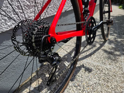 Cannondale SuperSix EVO Carbon – cestno dirkalno kolo – Shimano 105