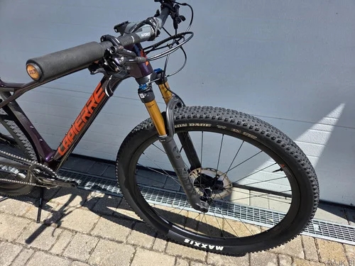 MTB XC kolo Lapierre Prorace CF 8.9 - 2024 ( kot novo ) velikost M